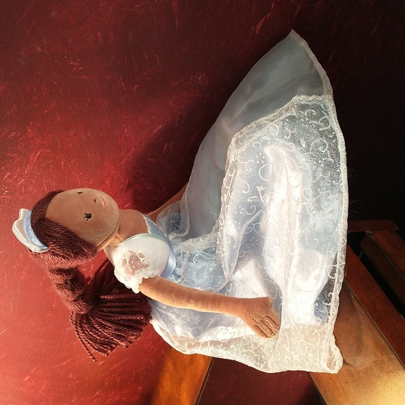 Target Play Wonder Doll Yarn Hair Blue/White Dress Bride Ballerina Doll - Picture 4 of 8